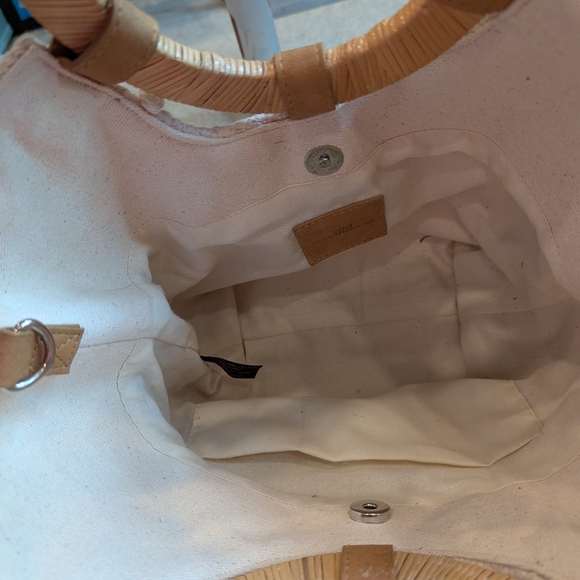 Neiman Marcus Woven Cloth Embellished Purse W/ Leather Strap Wood Handles - Picture 7 of 12